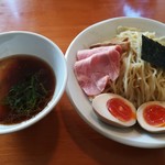 らーめん専門 うしおととり - 安定の美味しさ、味玉鶏清湯つけ麺