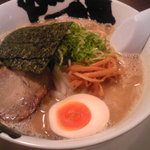 しょうゆとんこつラーメン