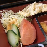 Kosumosu - マカロニサラダ＆生野菜
                        マカサラ結構多めでした