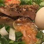 饗 くろ喜 - アジアンそば 味玉トッピング（1,200円+100円）※季節の限定そば 2017.12