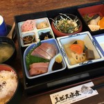 居食家 ヱビス水産 - 松花堂弁当