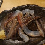 烏賊 鮨ダイニング 鮮助 - ゲソは醤油をかけると踊り出しますヽ(^○^)ノ