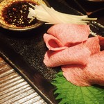 あか牛焼肉専門 和牛一頭流 肉萬 - 