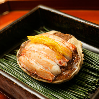 表情豊かな四季を物語る、味わい深く美しい日本料理