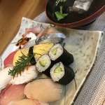 Meirinkan - ランチのにぎり780円