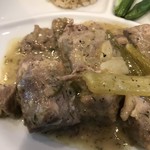 スパルタ - 豚肉とセロリのレモン煮。
      美味し。