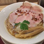 燃えよ麺助 - 1712_燃えよ麺助_黄金貝そば@780円 この黄金色に輝くスープ！