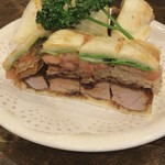 ニューアストリア - 