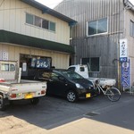野口うどん - 県外ナンバー一切なし
      地元民に愛されてるお店です