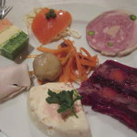 オ・タン・ペルデュ - 前菜盛り合わせ