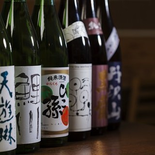 Over 20 types of local sake to complement your dishes! Rare brands too! !