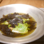 SUGALABO - 白菜とフォアグラ、土佐ジローのブイヨン　冬トリュフ