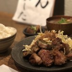 カーボン - 豚タン生姜焼き¥800＋¥ご飯SET¥500