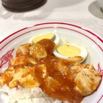 蒙古タンメン中本 - ご飯にのせました…