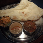 チャミヤラキッチン - ランチをナンで