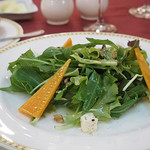 マゼランズ - 有機ベビーリーフとチーズとクルミのサラダ