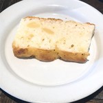 オステリア イル レヴァンテ - パン