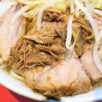 ラーメン二郎 - 豚