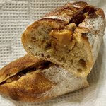 メゾン ムラタ - カフェクリームとキャラメリゼしたマカダミアナッツをサンド