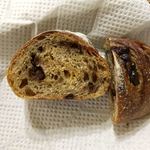 メゾン ムラタ - バナナを練り込んだ生地にチョコたっぷり