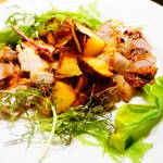 クラフトビアハウスモルト - 愛媛県産松山地鶏もも肉の炭焼き