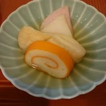 蓬左茶寮 - ふかし、赤巻き、車麩