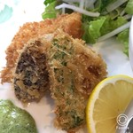 たべりcafe - 白身魚（鱈）、ピーマン、お茄子のフライ。