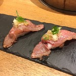 個室焼肉匠 - 肉手まり寿司 2貫