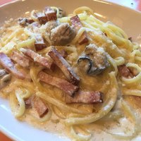 トラットリア グランボッカ - 牡蠣とベーコンの生パスタランチ1200円