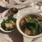 Waialae Country Club - お肉の仕上げは牛テールのスープでした、此れは一人前づつ運ばれてきました。
            