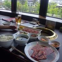 天壇  祇園本店 - お昼の上牛肉三種