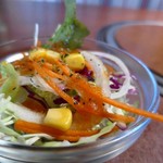 カウボーイカレー - ランチはミニサラダ付き