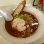 らーめんよつ葉 - スパイス煮干し　850円