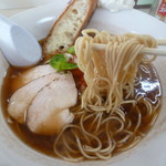 らーめんよつ葉 - 須藤製麺の美味しい麺