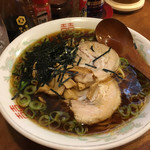 さかえや - ラーメン450円
