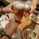 レストラン&ワインバー 回 - 先ずは生ビール(550円)で乾杯〜( ^ ^ )/□