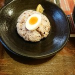 カオスヘブン - 雑穀米に最初から玉子がのっています