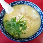 宝来軒 - ラーメン（450円）