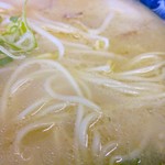 宝来軒 - 麺の感じ