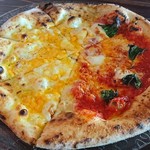 チェルカトローヴァ - ハーフ&ハーフのピザ