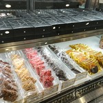 ラ・パティスリー・ベルジュ - チョコ系はまだ少なめ