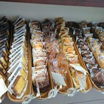 ラ・パティスリー・ベルジュ - 焼き菓子もずらり