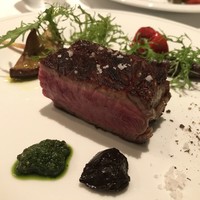 プリンチピオ - 牛肉 炭火焼き
