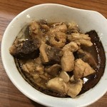 お酒とお食事処 れんげ - 【本日のおすすめ】かじきあら煮（400円）