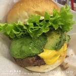  ハラカラ。 三軒茶屋店 - アボカドチェダーチーズバーガーセット 1728円