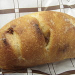 サ・マーシュ - いちじくとソーセージのパン