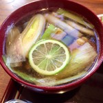 蕎麦切り あなざわ - ライムスライス入り鴨汁