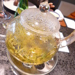 イチリン ハナレ - 最後はホットの中国茶で