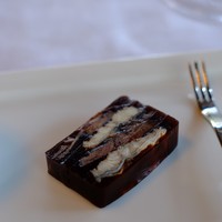 雀の庵 郡上 - ウナギと牛ほほ肉の赤ワインテリーヌ