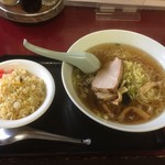 Chimman - セットB全景（醤油ラーメン＋ミニチャーハン）